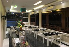 Restaurant 5 Msquare Hotel 
