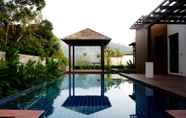 Swimming Pool 6 Ozone Villa