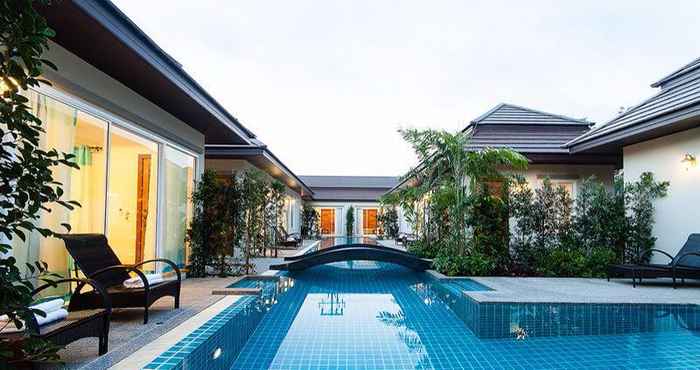 สระว่ายน้ำ Hi Villas Bangjo