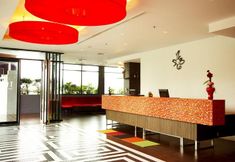 ล็อบบี้ 6 The Sez Hotel Bangsaen