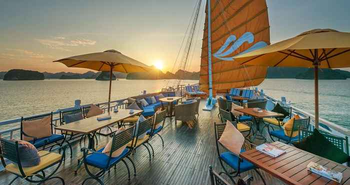 Fasilitas Hiburan Paradise Luxury Cruise