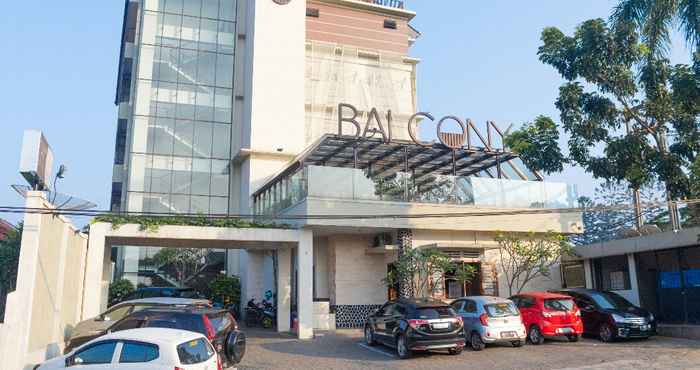 Luar Bangunan Balcony Hotel Sukabumi