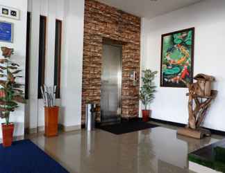 Lobby 2 Ratu Homestay Malang