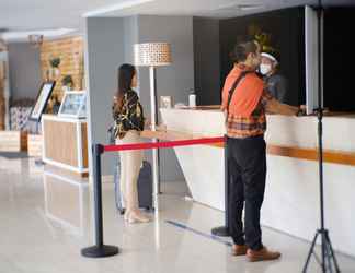 Lobby 2 KHAS Malioboro Hotel