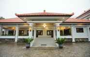 Exterior 2 Avila Ketapan Rame Hotel