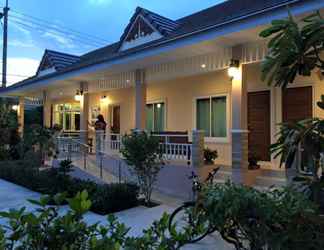 Bên ngoài 2 Suksopha Resort