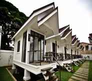 Exterior 2 Cleon Villas Pension