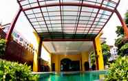 Swimming Pool 2 Coasta Bangsaen