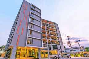 B2 Phuket Boutique & Budget Hotel