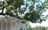 Bangunan 4 Orange Mangrove Pension House