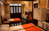 Kamar Tidur 2 Orange Mangrove Pension House