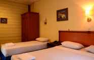 Kamar Tidur 5 Nuansa Bali Hotel Anyer