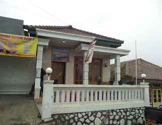 Exterior 2 Losmen Setia Kawan II