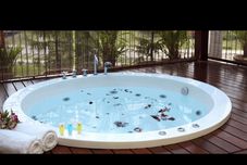 スイミングプール Country Hotel Klang