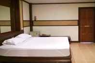 Kamar Tidur The New Click Inn