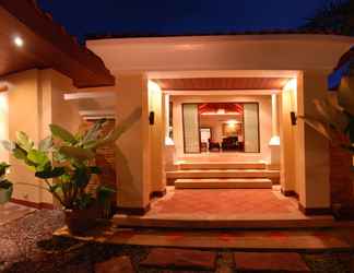 Exterior 2 Les Palmares Villas