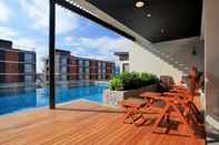 Swimming Pool Balcony Courtyard Sriracha Hotel & Serviced Apartments