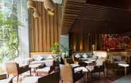 Bar, Cafe and Lounge 2 Silverland Sakyo Hotel