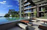 Swimming Pool 4 Balcony Seaside Sriracha Hotel & Serviced Apartments
