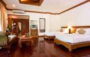 Bedroom 2 Sunrise Tropical Resort