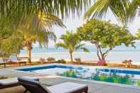 Swimming Pool Dos Palmas Island Resort and Spa