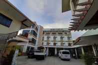 Bangunan Aquari Travellers Inn