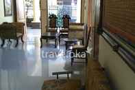 Restaurant Cozy Room very close to Universitass Indonesia Depok (UNO)