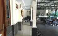 Lobby 6 Cozy Room very close to Universitass Indonesia Depok (UNO)