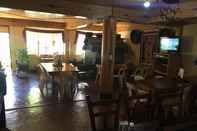 Quầy bar, cafe và phòng lounge Alibama Inn & Pinikpikan Haus Resto