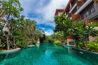 Kolam Renang Ayrest Hotel