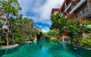 Kolam Renang 2 Ayrest Hotel