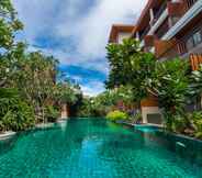 Kolam Renang 2 Ayrest Hotel