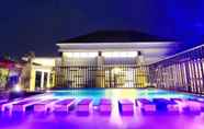 Swimming Pool 3 The Baliview Luxury Villas & Resto