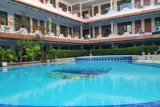 Swimming Pool Fortuna Hotel Pangandaran