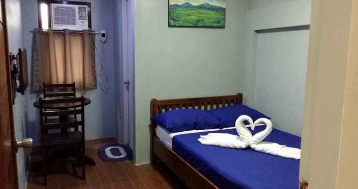 Bedroom Dineros Hometel