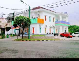 Exterior 2 Kost Elisabet @bougenvile Permai 8 No. 68