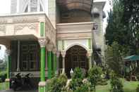 Bangunan Villa Kota Bunga Dandelion