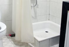 In-room Bathroom 6 Salak Hevea Syariah