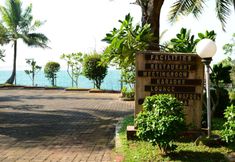 Exterior 7 RedDoorz Plus near Tugu Mercusuar Anyer