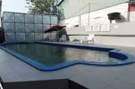 Swimming Pool Bahagia Villa