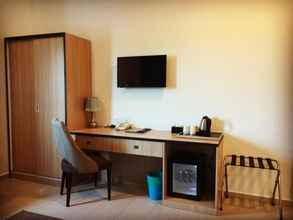 Kamar Tidur 4 Royal Agate Beach Resort