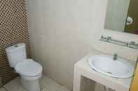 Toilet Kamar Hotel Davinci Cisarua