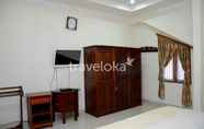 ห้องนอน 4 Family Room near Pondok Indah Water Park (RAF)