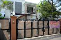 Exterior Family Room near Pondok Indah Water Park (RAF)