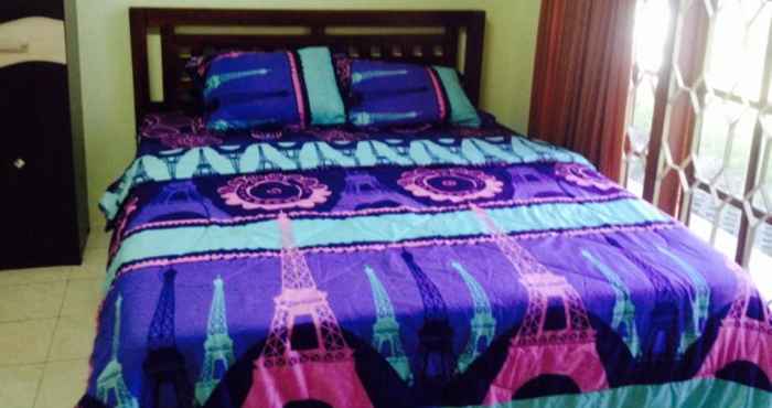 Bedroom Danau Poso Guest House