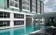 Swimming Pool 7 Damas Suites & Residences Kuala Lumpur