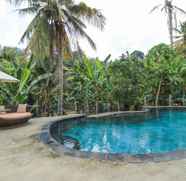 Swimming Pool 4 Villa Mangga