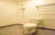 Toilet Kamar 4 Island Nook Hotel Boracay