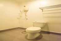 Toilet Kamar Island Nook Hotel Boracay