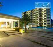 Lobby 6 The Sea Condominium